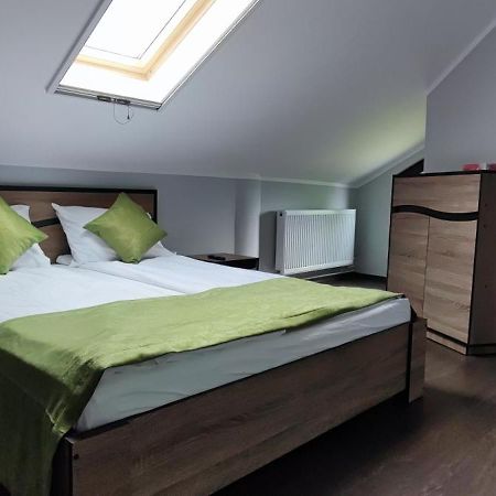 La Coti Villa Brasov Luaran gambar